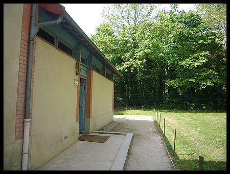 P2430781