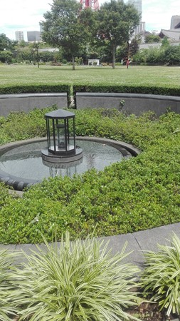 芝公園の水浴び