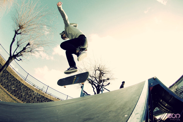 小牧川西スケートパーク　B/S　kickflip