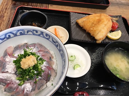 アジ定食うんまい!@平沢ららら