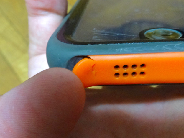 約1年半使った「Catalyst Case for iPhone 6s」 - 5