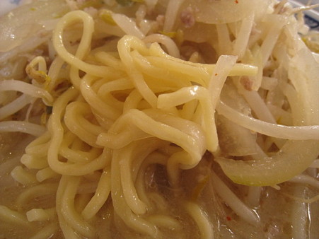 みそラーメンの麺