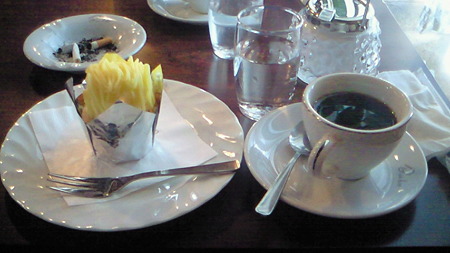 201104061439000