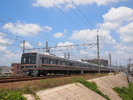 207系普通 東海道本線摂津富田~茨木