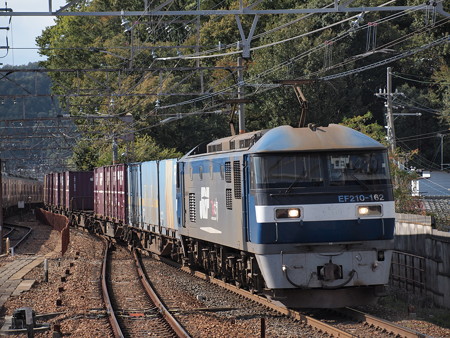 EF210貨物東海道本線山科駅02
