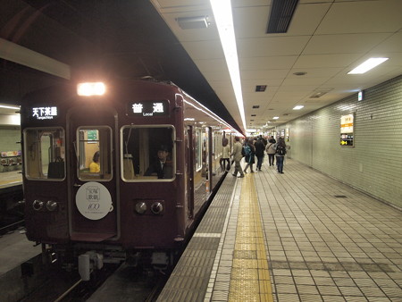 阪急5300系普通 堺筋線日本橋駅03