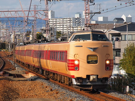 381系特急こうのとり 東海道本線塚本駅