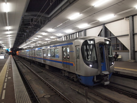 西鉄3000形普通 天神大牟田線薬院駅01