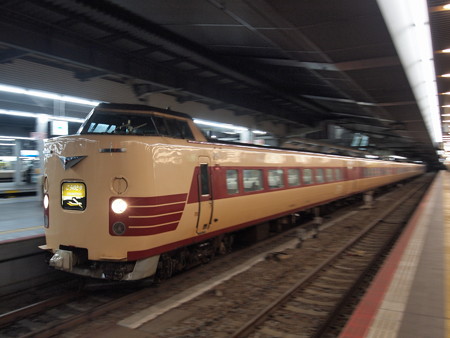 381系特急こうのとり 東海道本線大阪駅04