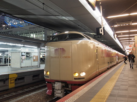 285系サンライズ出雲 東海道本線大阪駅05