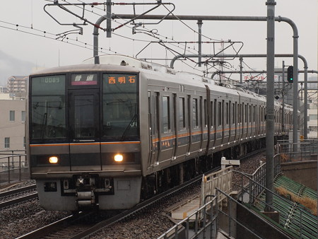 207系普通 山陽本線新長田駅