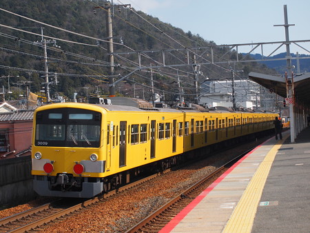 西武3000系甲種 東海道本線山科駅2