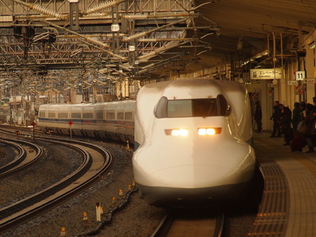 700系こだま 東海道新幹線米原駅02