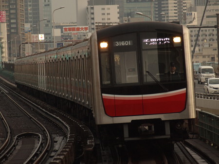 大阪市営地下鉄30000系 御堂筋線西中島南方駅03