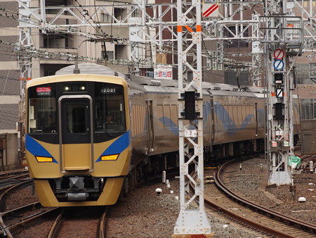 泉北12000系泉北ライナー 南海高野線難波駅01