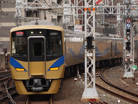 泉北12000系泉北ライナー 南海高野線難波駅04
