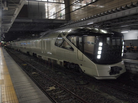 E001系四季島 信越本線長野駅02