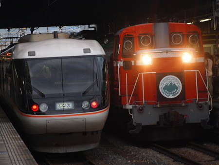 383系特急しなのと風っこ回送 篠ノ井線松本駅02