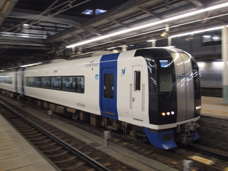 名鉄2000系ミュースカイ 名鉄名古屋本線金山駅02