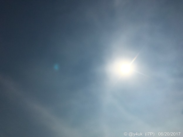 光化学スモッグから暑い空 ～目がチカチカでも見えてるから