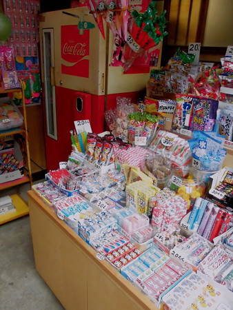 目黒不動尊界隈_駄菓子屋さん-03