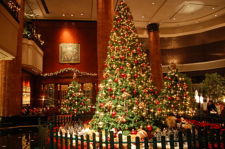 ウェスティンホテル東京　真ん中のクリスマスツリー