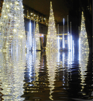 Sqirlz Water Reflectionsで作成