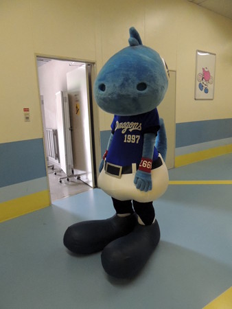 シャオロン。