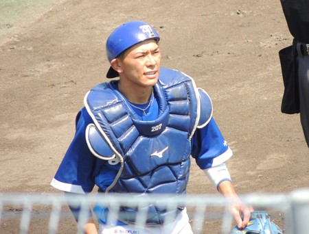 育成選手です。