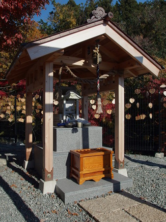 嚴磐叢神社の社