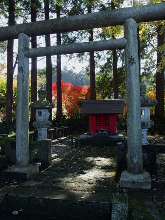 工藤祐経の墓