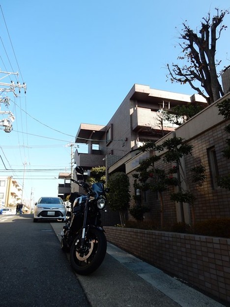 青空の中出発 写真: 青空の中出発