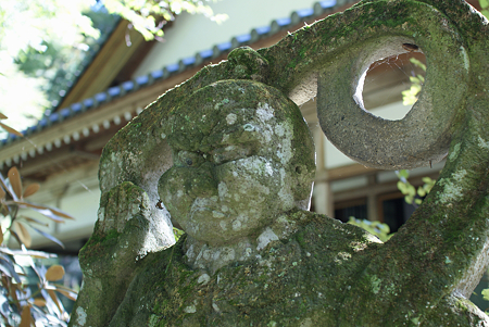 (14)長安寺石造仁王像　吽形