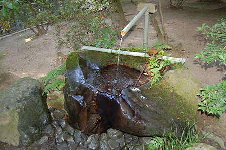 唐招提寺 鑑真和上御廟 手水