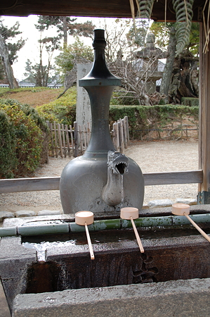 法隆寺西院伽藍聖霊院前 手水舎DSC_1034