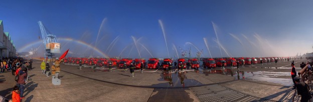 Photos: 2015年1月4日　消防出初式 一斉放水　パノラマ写真 HDR