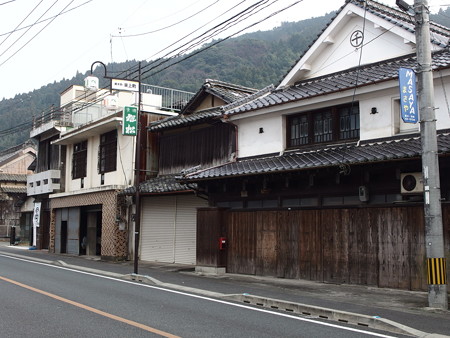 P1112447