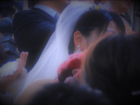 祝福のフラワーシャワー