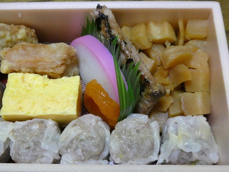 崎陽軒メガシウマイ弁当 (12)