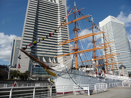 100127-日本丸外周 (1)