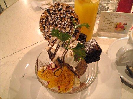 チョコアイスとオレンジのパフェ