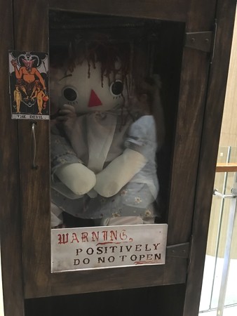 ぬぉっ、アナベル人形や