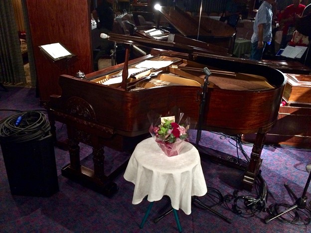 Wurlitzer piano 広島市中区紙屋町1丁目 星ビル オルゴールティーサロン