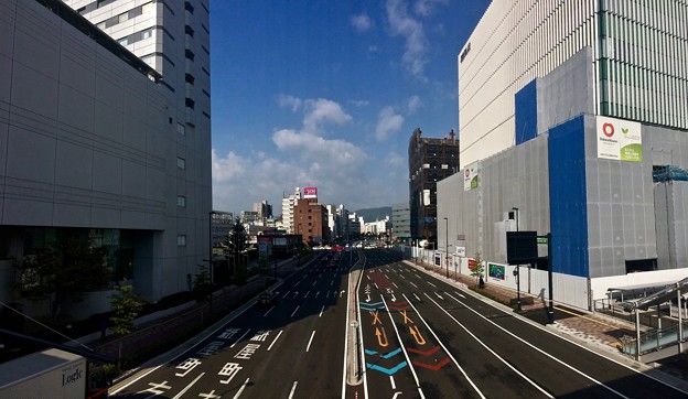 広島駅 新幹線口 二葉の里方面ペデストリアンデッキから二葉通り 広島テレビ移転先 二葉の里5街区 広島市東区二葉の里 2017年11月9日