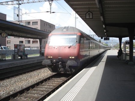 クール行き特急(サルガンス駅)