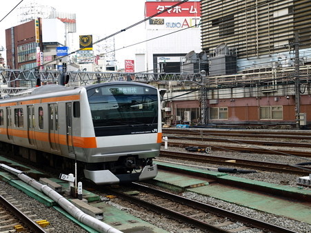 E233系(新宿駅)1
