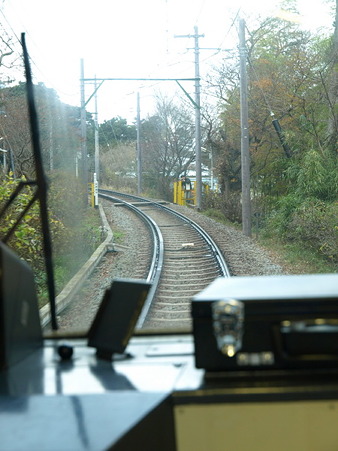 箱根登山電車の車窓(上大平台信号場界隈)