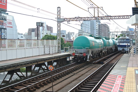 根岸線／関内駅