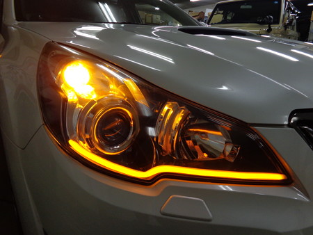 レガシィＢＲ９　神奈川県　ＮＥＷアウディ風ＬＥＤ取付　オレンジ　運転席側