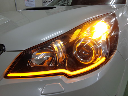 レガシィＢＲ９　神奈川県　ＮＥＷアウディ風ＬＥＤ取付　オレンジ　助手席側